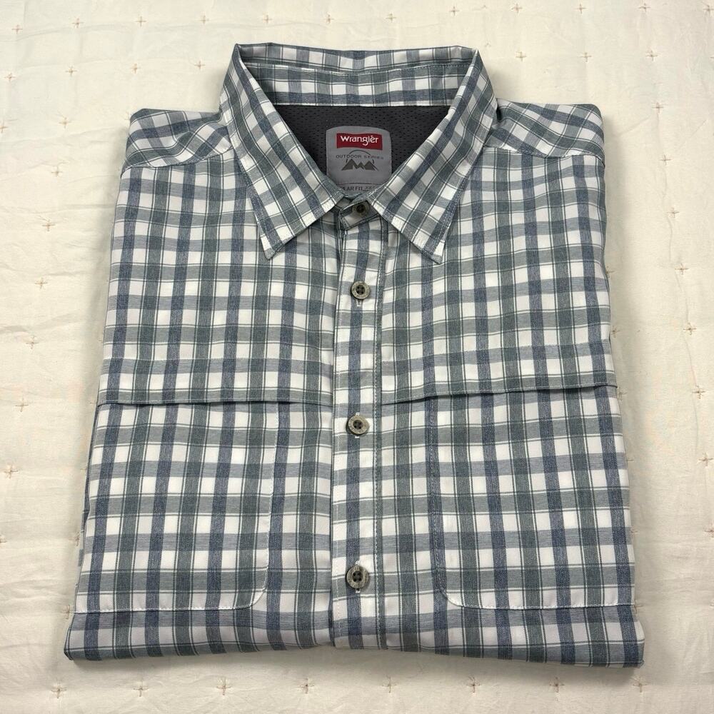 Wrangler Outdoor Series Button Up Shirt - Picture 12 of 12